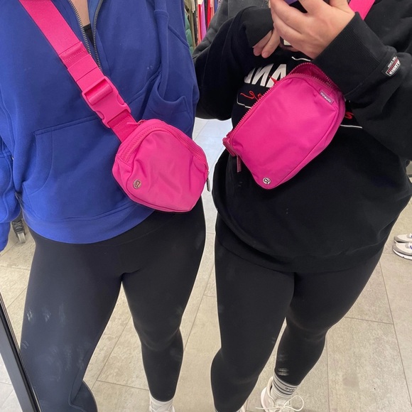 lululemon π Everywhere Belt Bag in Sonic Pink - Picture 6 of 10